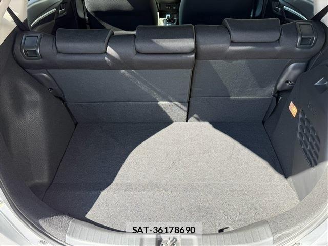 Honda FIT HYBRID 2018-03 8207523-15