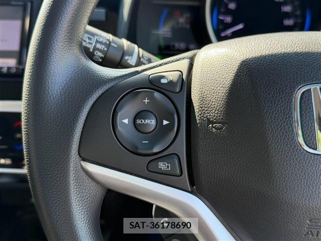 Honda FIT HYBRID 2018-03 8207523-18