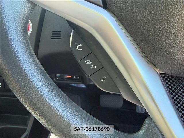 Honda FIT HYBRID 2018-03 8207523-22