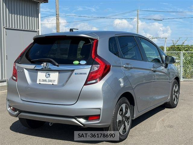 Honda FIT HYBRID 2018-03 8207523-5