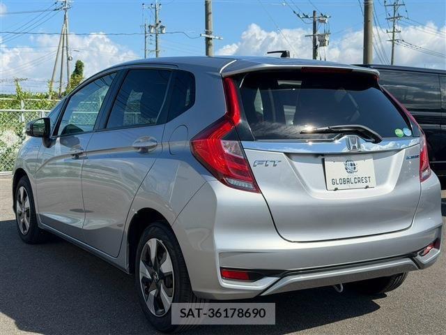 Honda FIT HYBRID 2018-03 8207523-7