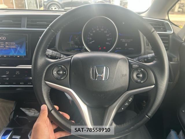 Honda FIT HYBRID 2014-01 8230027-17