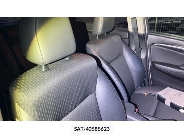 Honda FIT HYBRID 2015-09 8230026-11