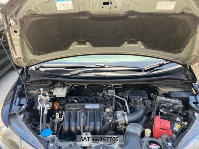 Honda FIT HYBRID 2018-04 8230021-25