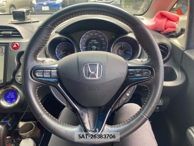Honda FIT HYBRID 2012-07 8230028-12