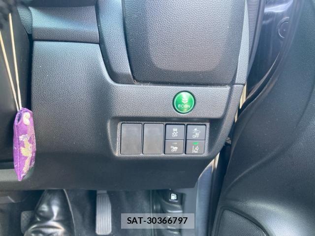 Honda FIT HYBRID 2018-09 8230023-17