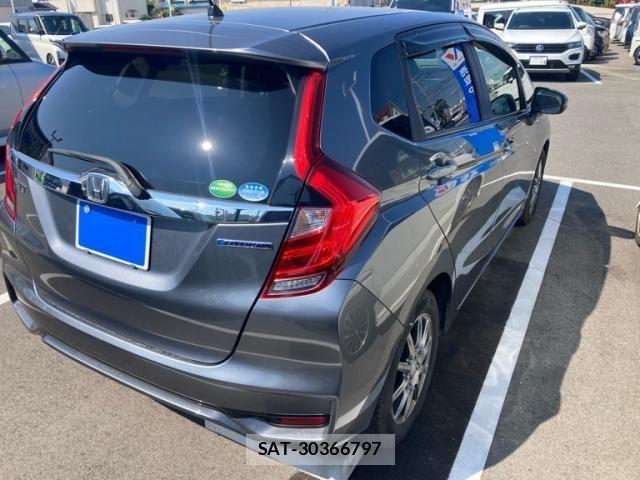 Honda FIT HYBRID 2018-09 8230023-3