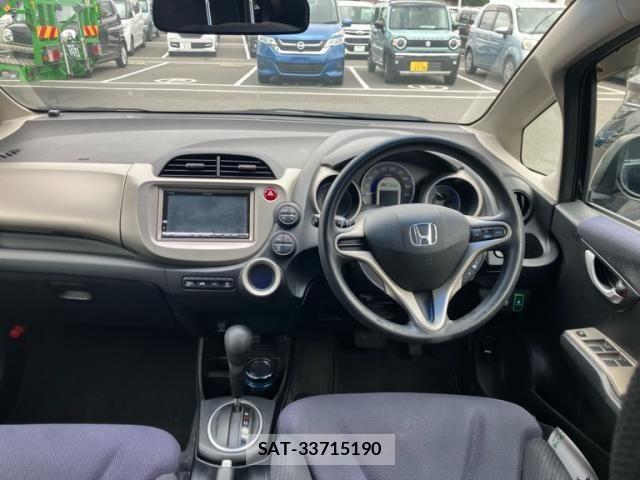 Honda FIT HYBRID 2011-06 8245210-12
