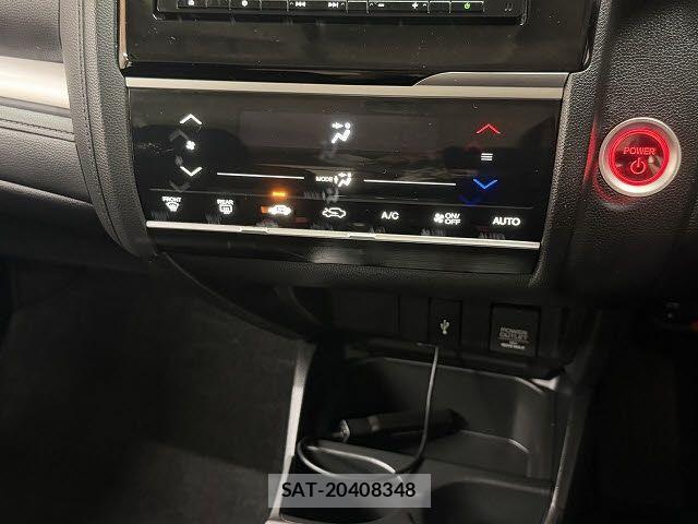 Honda FIT HYBRID 2018-03 8245204-13