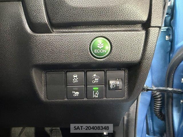 Honda FIT HYBRID 2018-03 8245204-15
