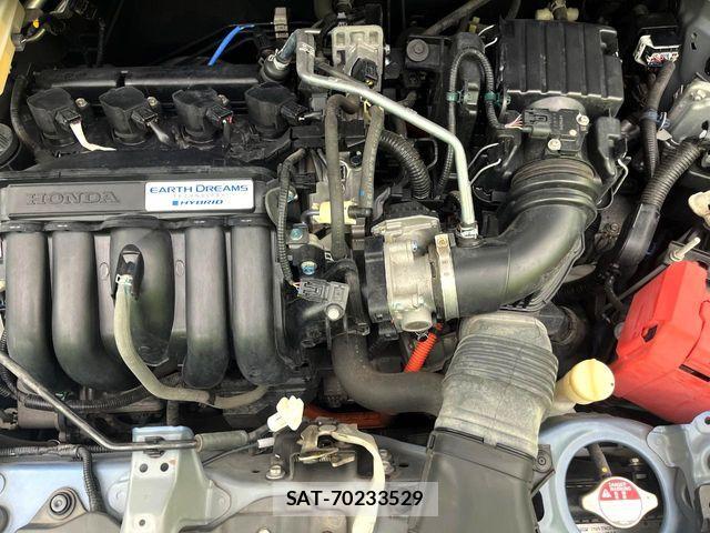 Honda FIT HYBRID 2017-09 8245203-18