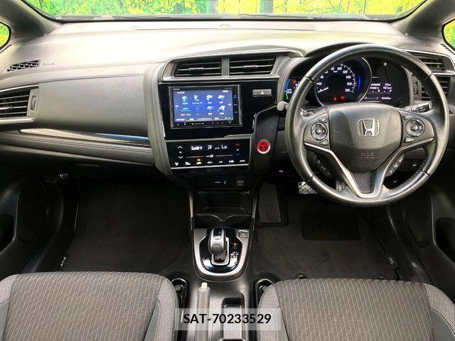 Honda FIT HYBRID 2017-09 8245203-1
