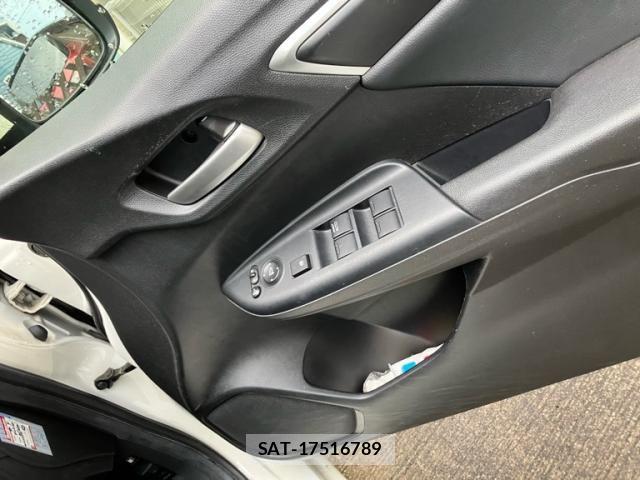 Honda FIT HYBRID 2014-02 8245206-13