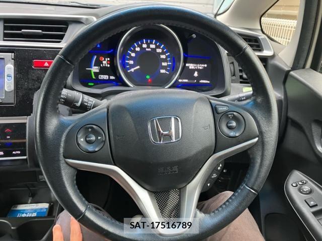 Honda FIT HYBRID 2014-02 8245206-16