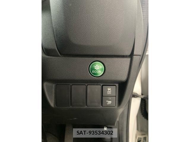 Honda FIT HYBRID 2014-03 8245208-12