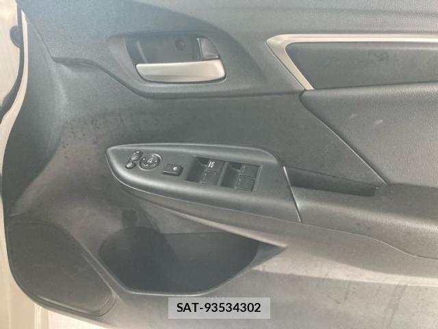 Honda FIT HYBRID 2014-03 8245208-8