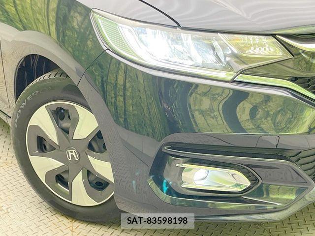 Honda FIT HYBRID 2018-10 8245202-11
