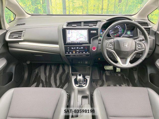 Honda FIT HYBRID 2018-10 8245202-1