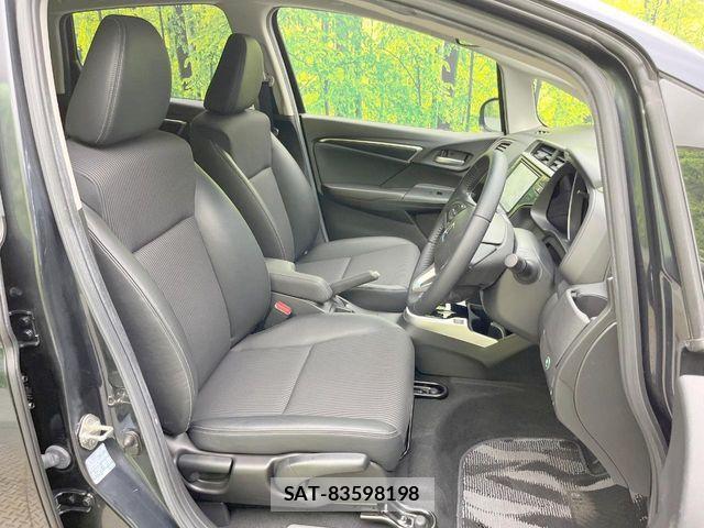 Honda FIT HYBRID 2018-10 8245202-7