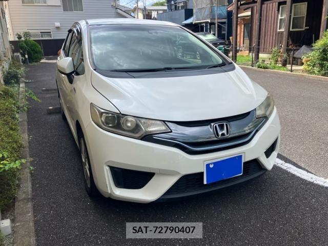 Honda FIT HYBRID 2014-01 8245207-2