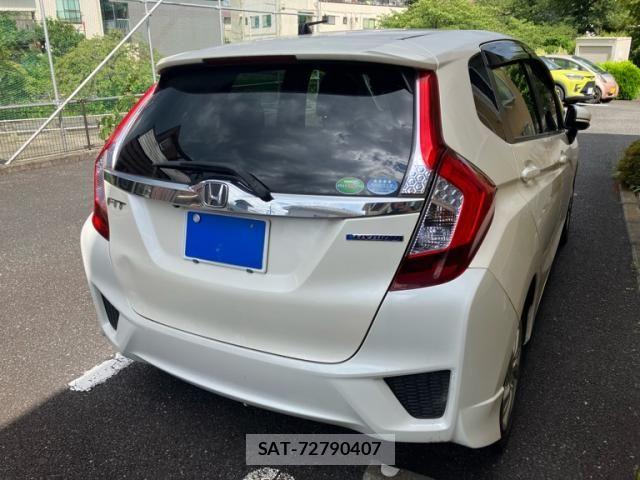 Honda FIT HYBRID 2014-01 8245207-3