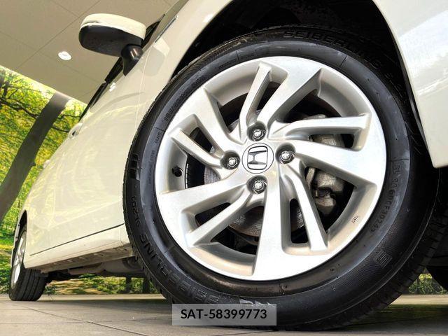 Honda FIT HYBRID 2014-03 8245205-12