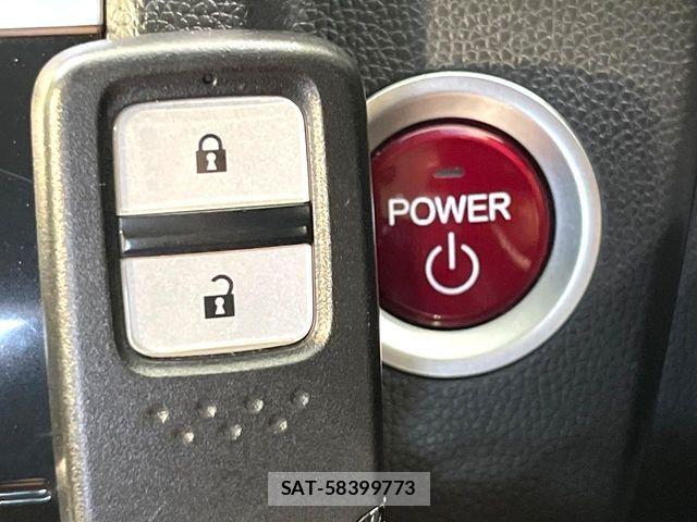 Honda FIT HYBRID 2014-03 8245205-6