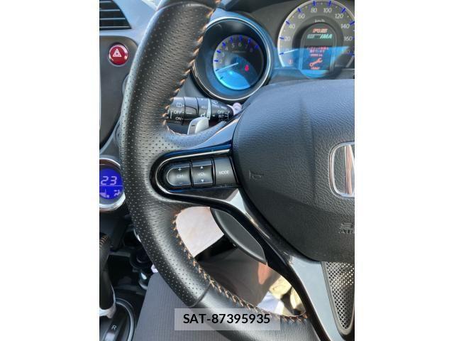 Honda FIT HYBRID 2013-08 8245209-14