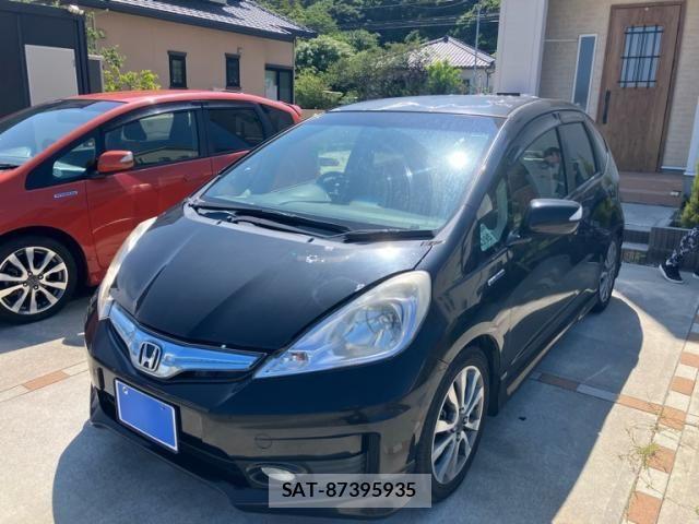 Honda FIT HYBRID 2013-08 8245209-1