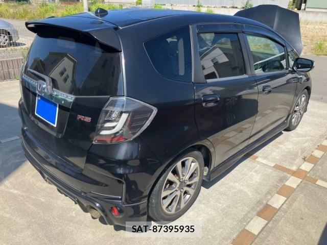 Honda FIT HYBRID 2013-08 8245209-4