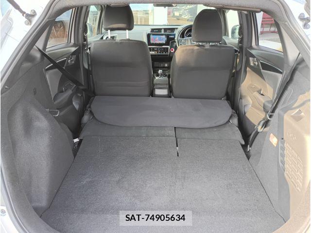 Honda FIT HYBRID 2017-10 8314446-16