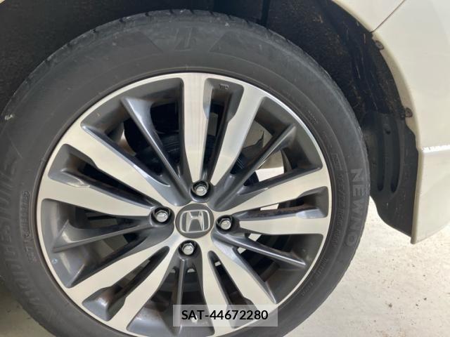 Honda FIT HYBRID 2014-05 8314457-10