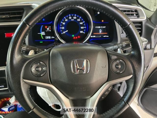 Honda FIT HYBRID 2014-05 8314457-18