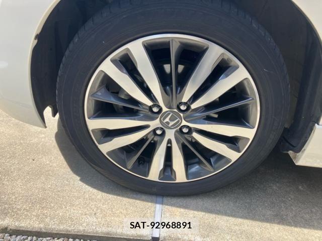 Honda FIT HYBRID 2014-10 8314465-3