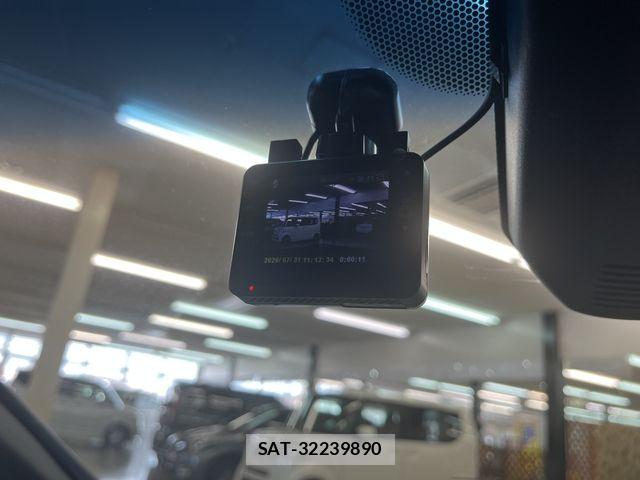 Honda FIT HYBRID 2014-11 8314449-11