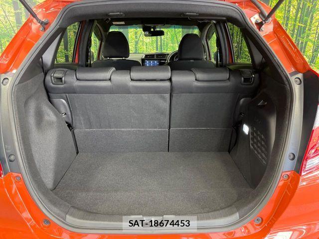 Honda FIT HYBRID 2017-12 8314450-9