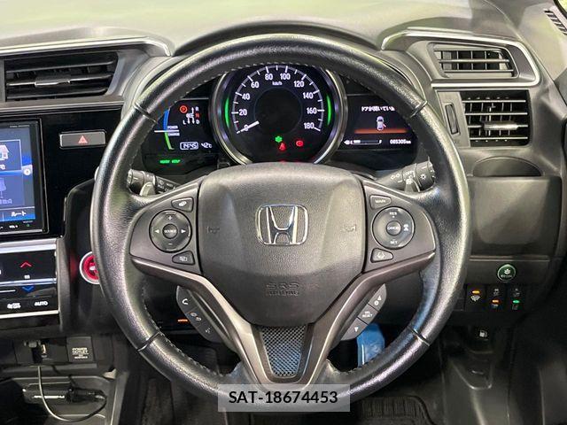 Honda FIT HYBRID 2017-12 8314450-10
