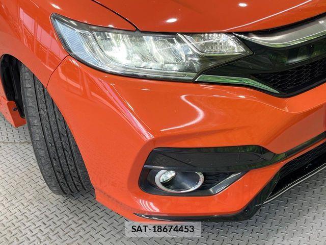 Honda FIT HYBRID 2017-12 8314450-11