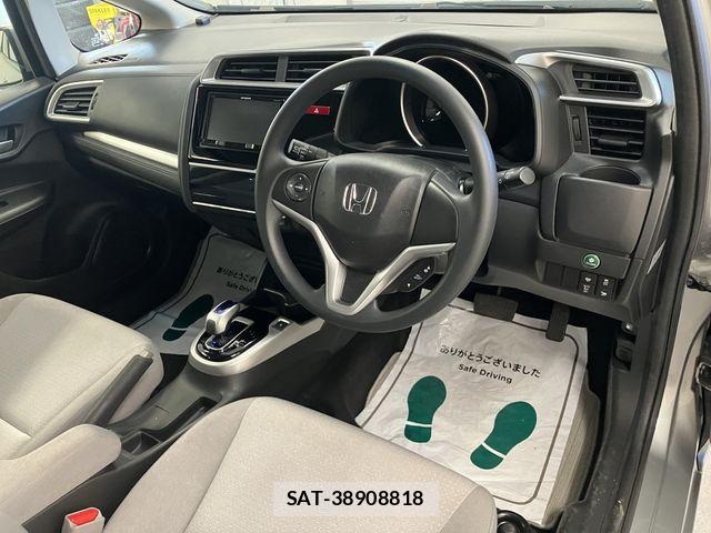 Honda FIT HYBRID 2016-10 8314453-17