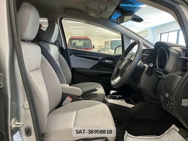 Honda FIT HYBRID 2016-10 8314453-18