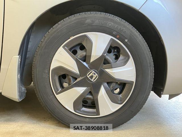 Honda FIT HYBRID 2016-10 8314453-22