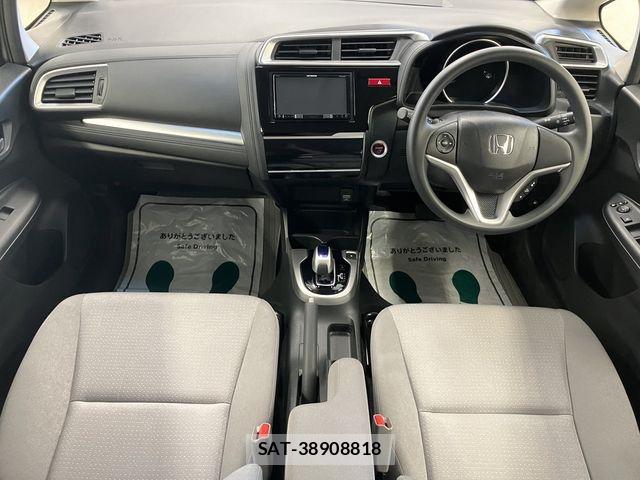 Honda FIT HYBRID 2016-10 8314453-26