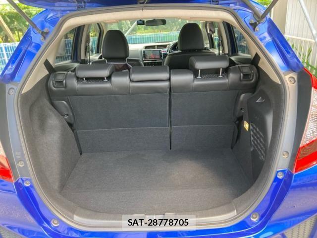 Honda FIT HYBRID 2015-03 8314463-10