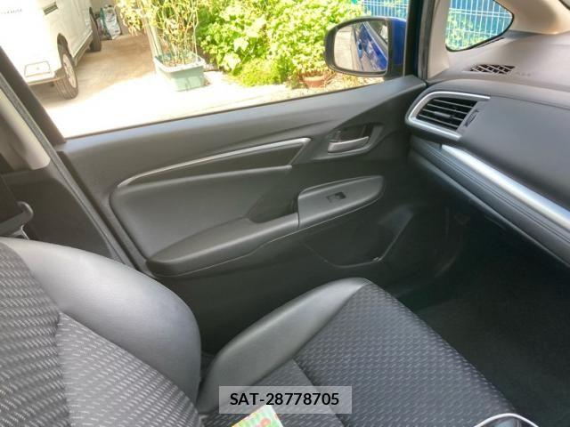 Honda FIT HYBRID 2015-03 8314463-19