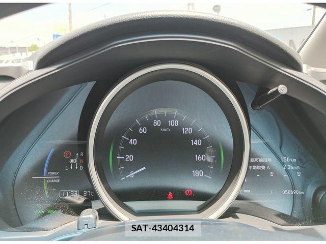 Honda FIT HYBRID 2018-03 8314448-21