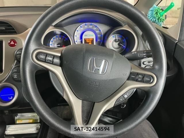 Honda FIT HYBRID 2010-11 8335845-14