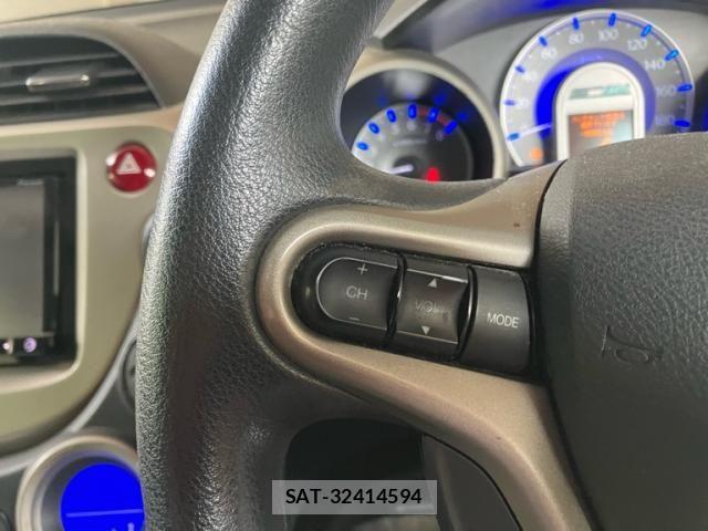 Honda FIT HYBRID 2010-11 8335845-16