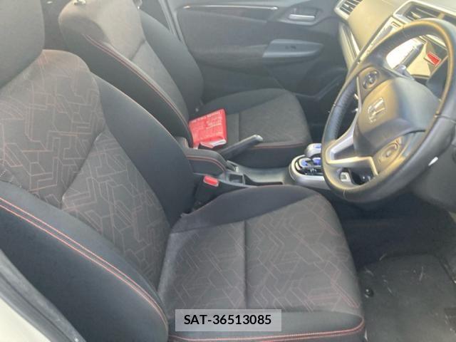 Honda FIT HYBRID 2013-11 8335840-12