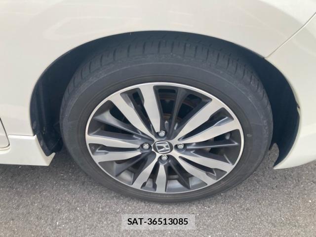 Honda FIT HYBRID 2013-11 8335840-8