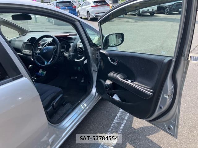 Honda FIT HYBRID 2012-01 8335844-13
